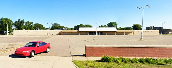 K-Mart (Kmart) - Garden City - 29600 Ford Road (newer photo)